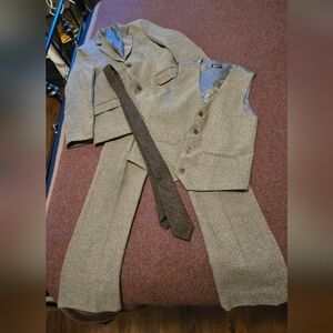 Boy's Suit Size 11 (See Measurements In Pics) Wool Tie 4pc Suit In Brown